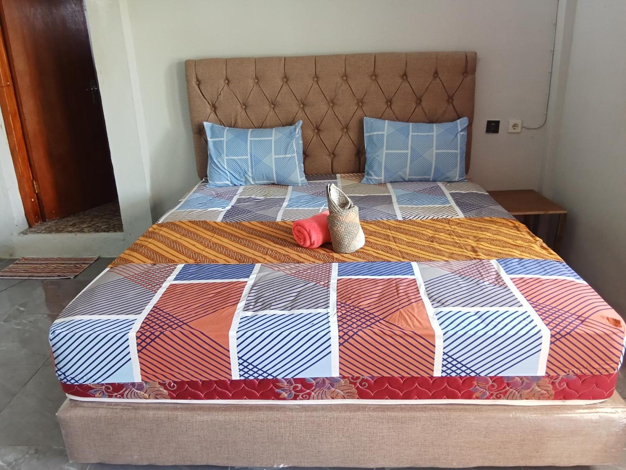 Feby'S Homestay Ekas Rum bild